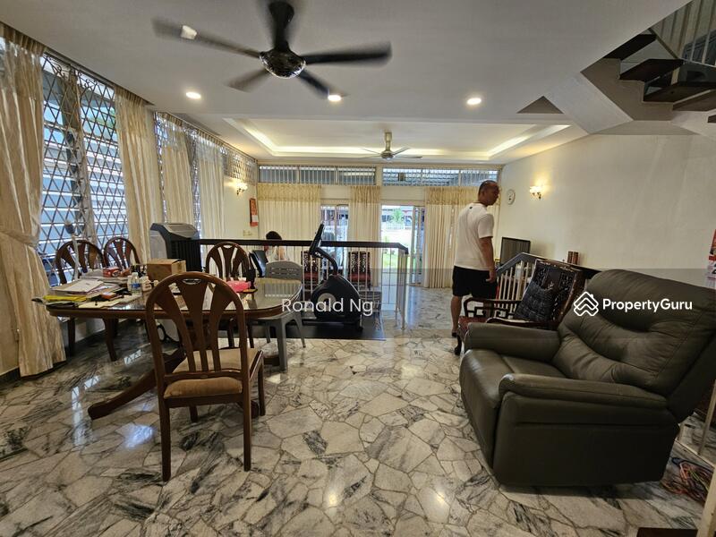 Untuk Dijual - 2 Storey Semi Detached Gurney Pulau Tikus