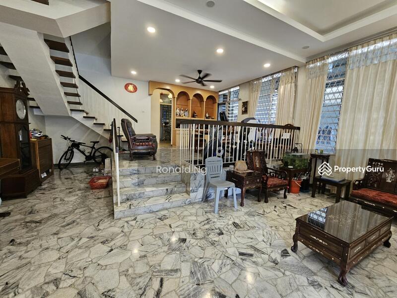 Untuk Dijual - 2 Storey Semi Detached Gurney Pulau Tikus
