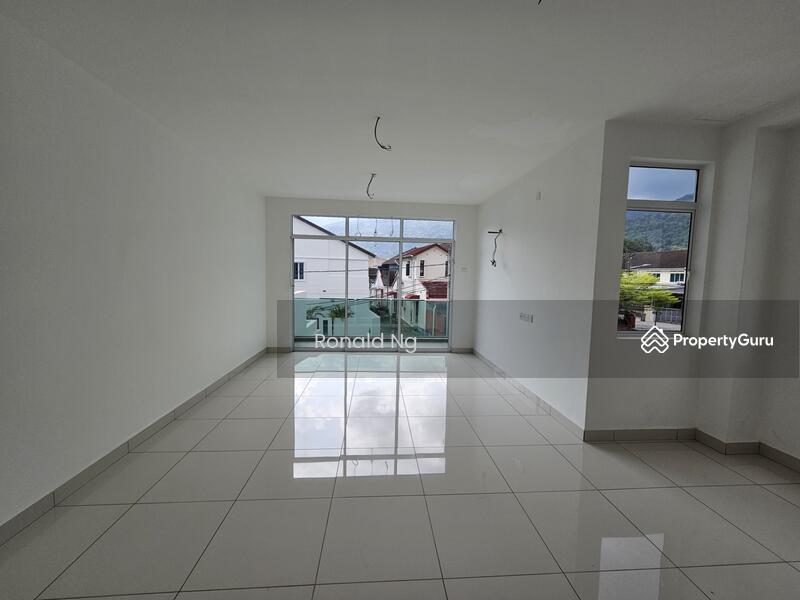 Untuk Dijual - 3 Storey Terrace Corner Farlim Ayer Itam