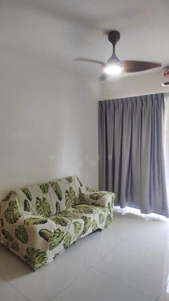 Kediaman Servis untuk Dijual di Country Garden Central Park - Healer Lau - Living Room - PropertyGuru.com.my