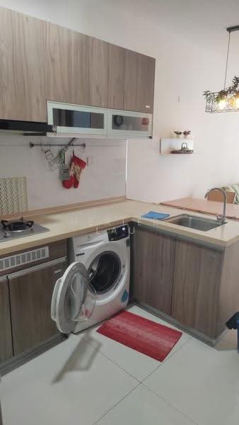 Kediaman Servis untuk Dijual di Country Garden Central Park - Healer Lau - Kitchen - PropertyGuru.com.my