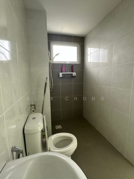 Pangsapuri untuk Disewa di Saville D'lake - Alex Chong - Bathroom - PropertyGuru.com.my