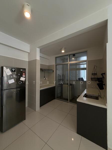 Untuk Disewa - Midfields