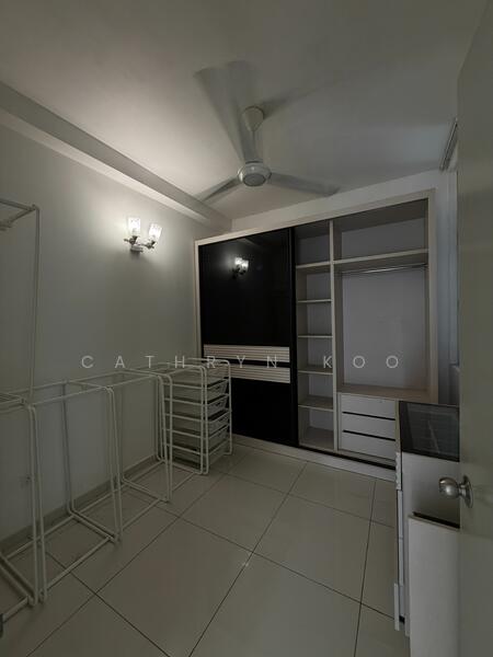 Untuk Disewa - Midfields