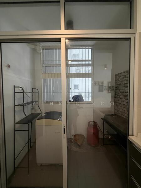 Untuk Disewa - Midfields