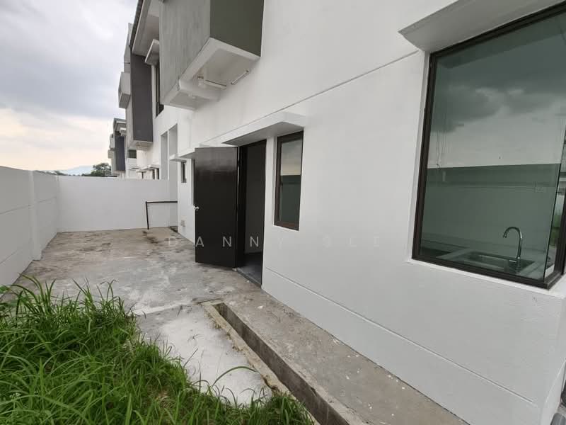 Semi-Detached House for Sale in Taman Senai Utama (Kulai) - Danny See - Exterior - PropertyGuru.com.my
