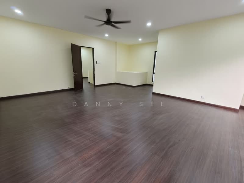 Semi-Detached House for Sale in Taman Senai Utama (Kulai) - Danny See - Living Room - PropertyGuru.com.my