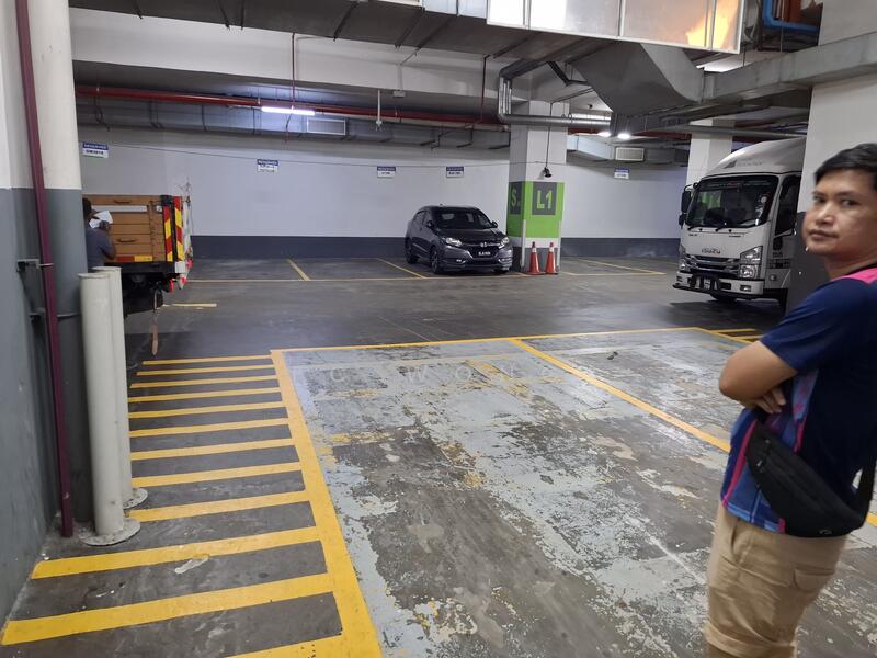 Uptown 2 Loading & Unloading Bay