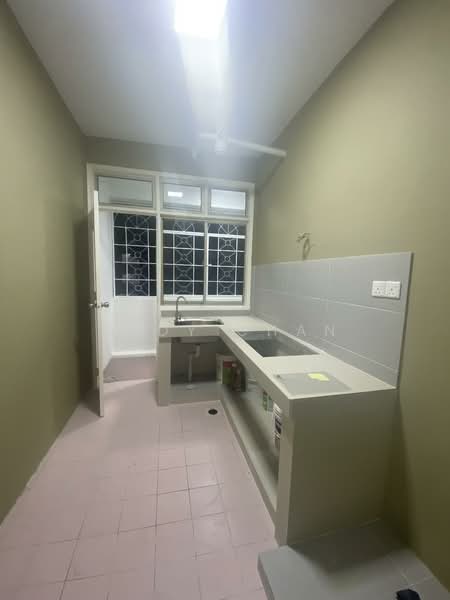 Apartment for Rent at Subang Perdana Goodyear Court 10 - Judy Chan - Kitchen - PropertyGuru.com.my