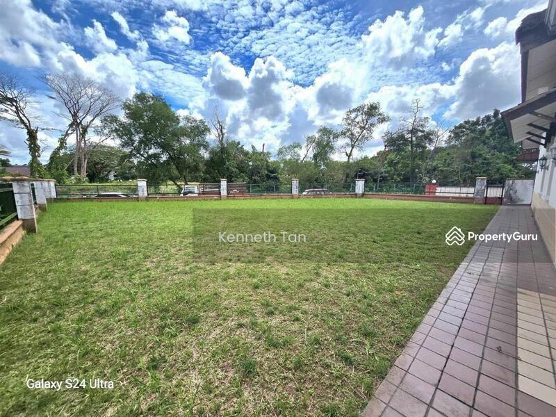 For Sale - Taman Molek Tamans Moleks