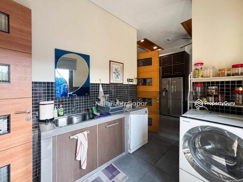 For Sale - Bungalow at Perdana Lakeview East