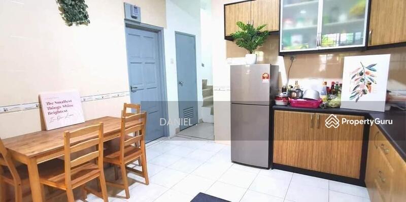 For Sale - BANDAR UTAMA, KAYU ARA, PETALING JAYA.