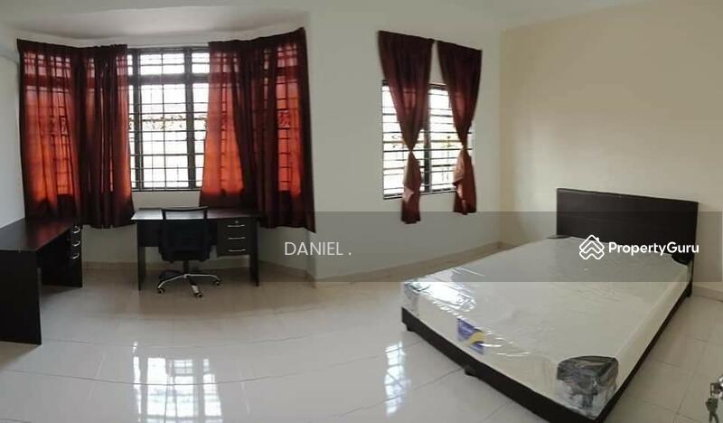 For Sale - BANDAR UTAMA, KAYU ARA, PETALING JAYA.