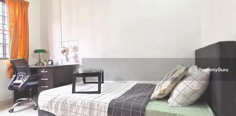 For Sale - BANDAR UTAMA, KAYU ARA, PETALING JAYA.