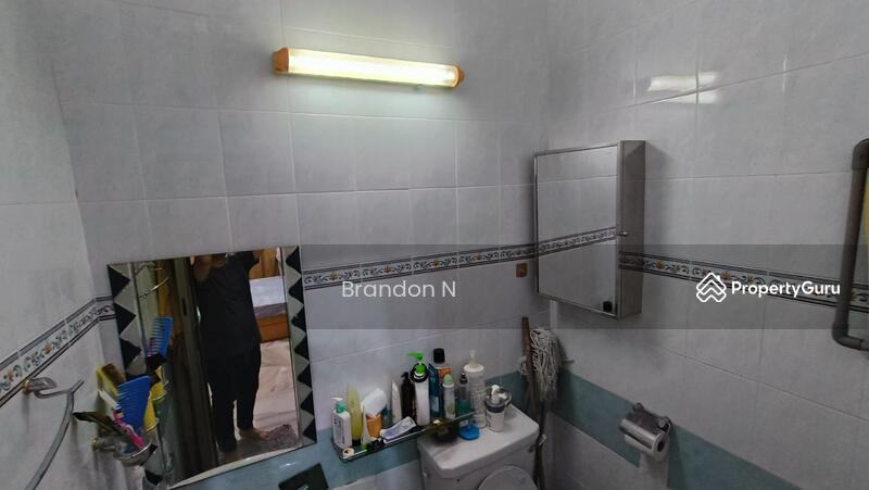 Master Bedroom Bathroom