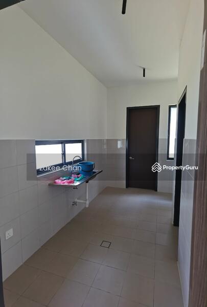 Untuk Disewa - Semi-D house at Bandar Serenia