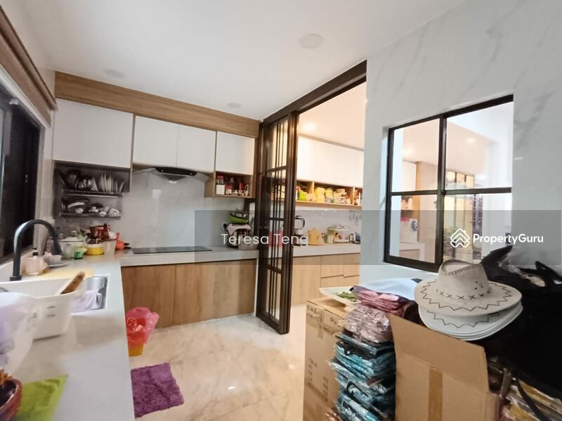 For Sale - Akasia