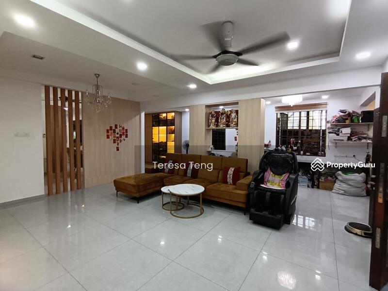 For Sale - Akasia