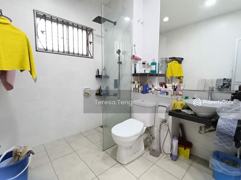 For Sale - Akasia