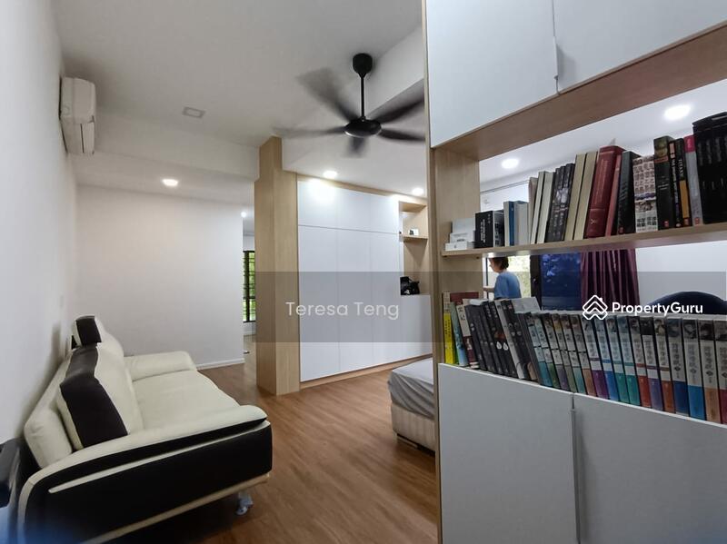 For Sale - Akasia