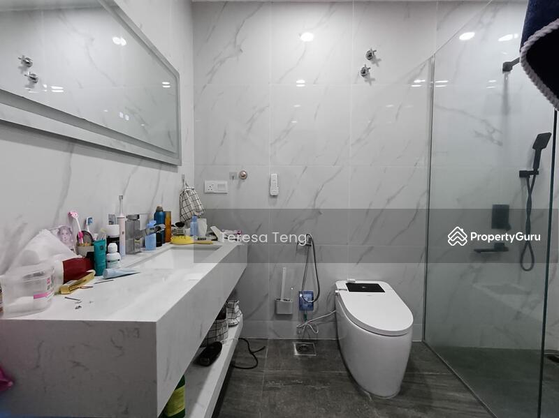 For Sale - Akasia