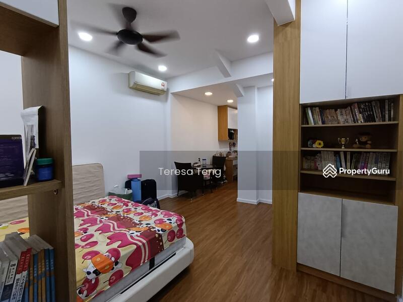 For Sale - Akasia