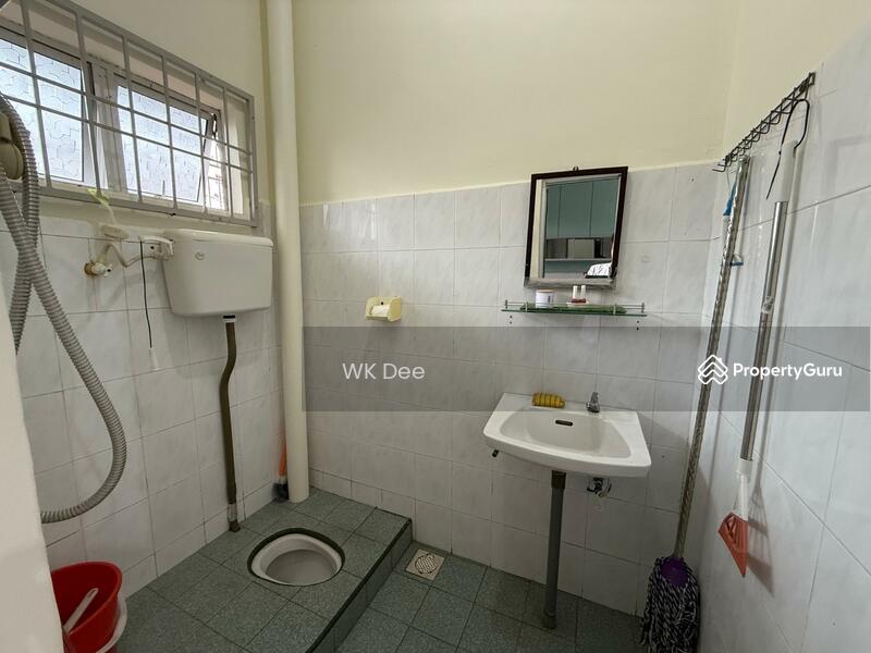 2-storey Terraced House for Sale in Taman Bukit Perdana (Batu Pahat) - WK Dee - PropertyGuru.com.my