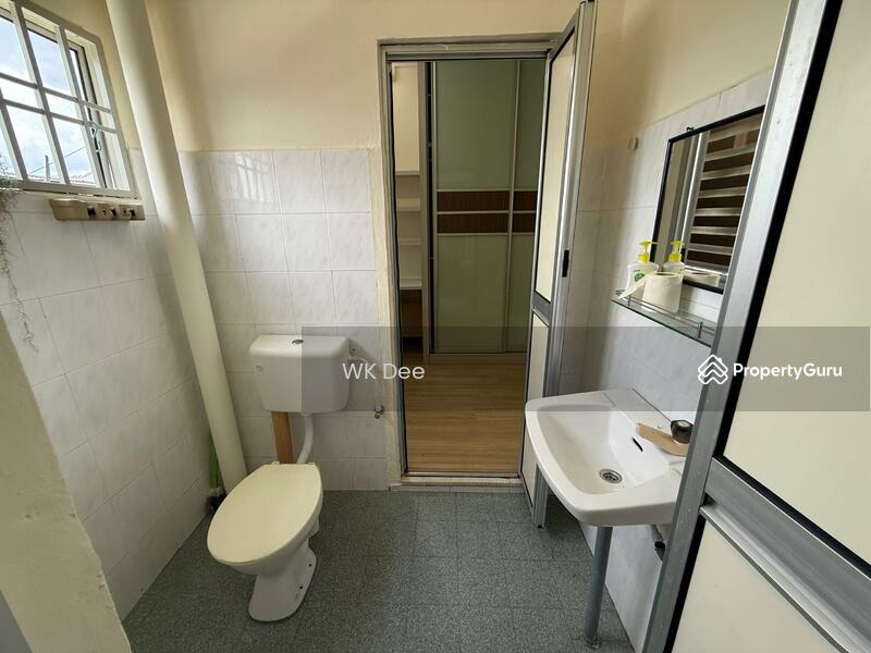 2-storey Terraced House for Sale in Taman Bukit Perdana (Batu Pahat) - WK Dee - PropertyGuru.com.my