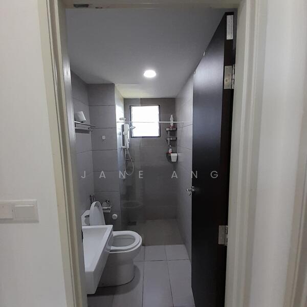 For Rent - TRI PINNACLE