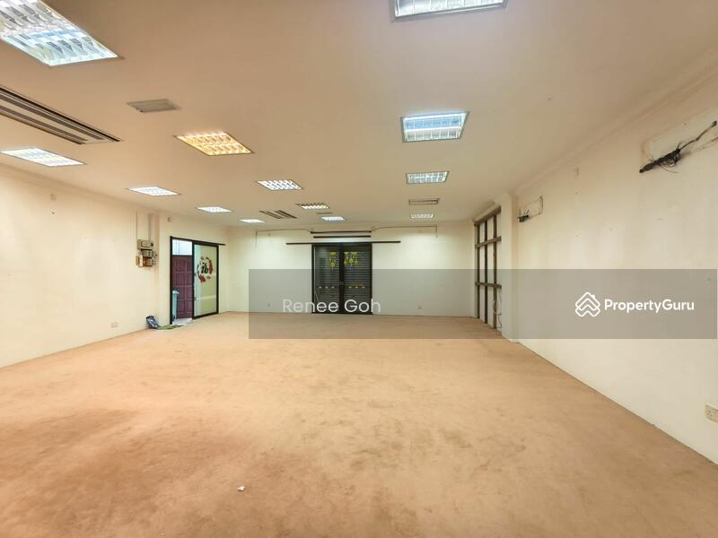 Untuk Dijual - 4.5 Storey Commercial Renovated Building At Jalan Pahang