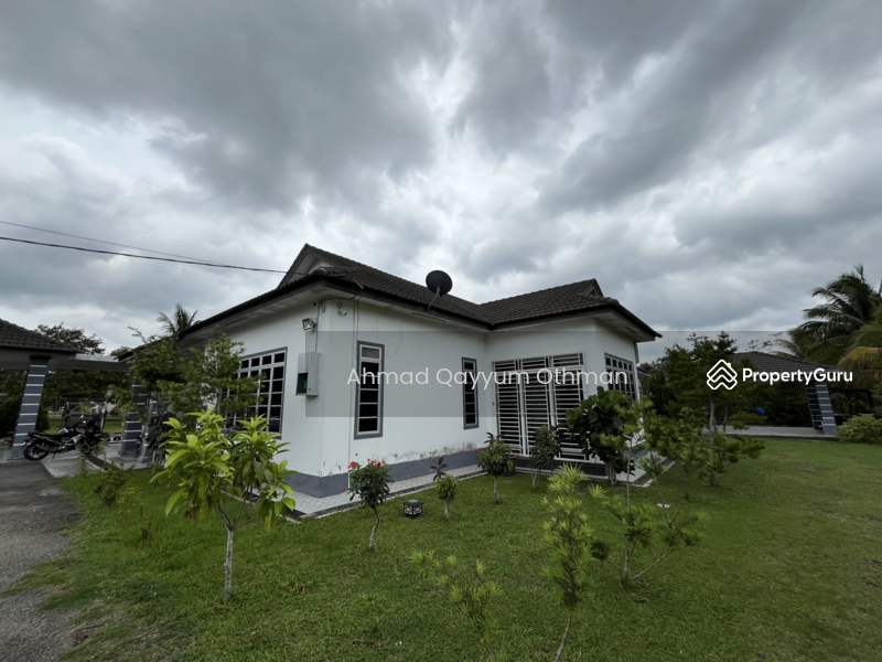 For Sale - Bungalow House with Private Garden @ Alor Gajah
