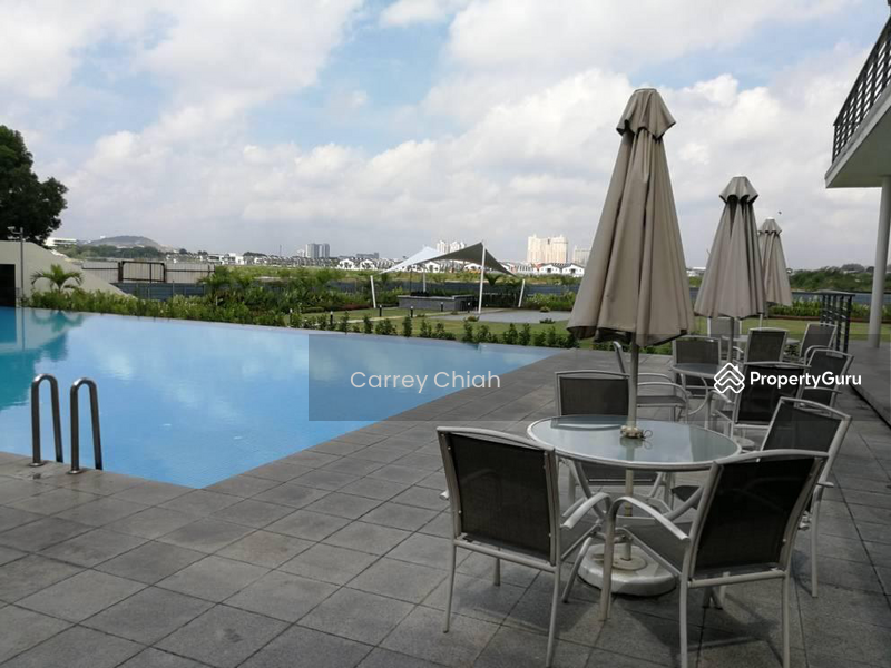 For Sale - 2 storey Corner, Lake Edge Puchong