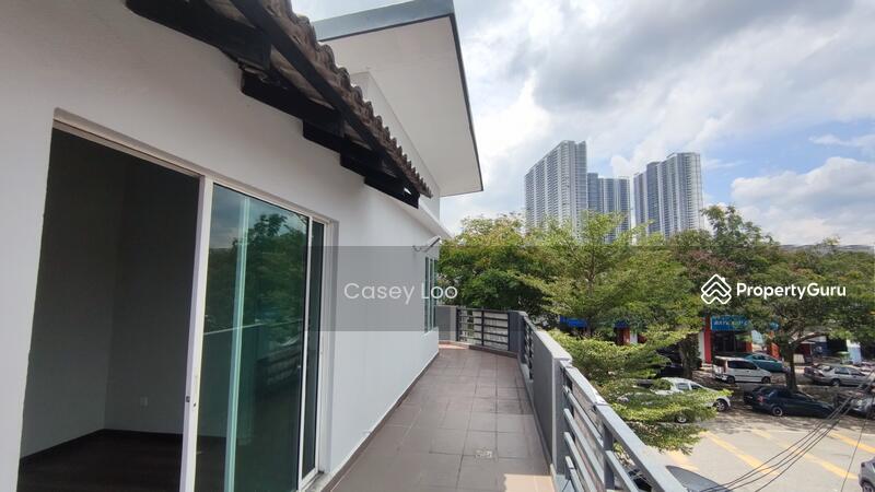 Untuk Dijual - Corner 3 storey House Taman Sr Sinar Kepong Segambut