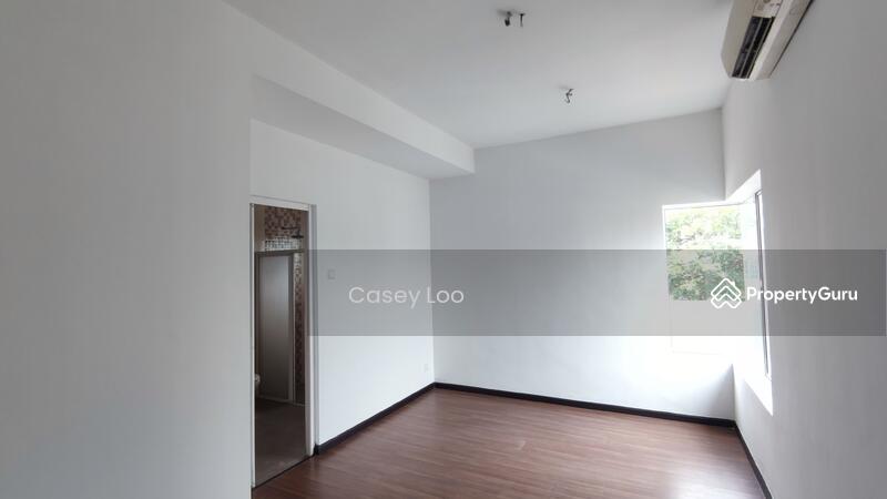 Untuk Dijual - Corner 3 storey House Taman Sr Sinar Kepong Segambut