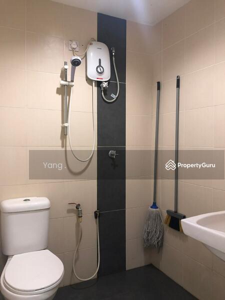 For Rent - Semi-D house room (Include Electricity & Water)