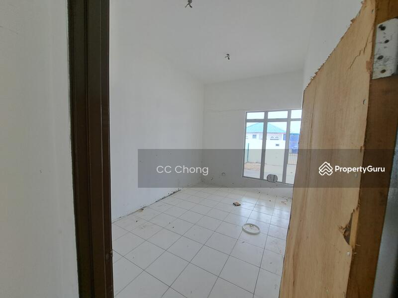 Rumah Teres untuk Dijual di Kampung Batu 9 Kebun Baru (Telok Panglima Garang) - CC Chong - PropertyGuru.com.my