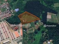 For Sale - [Freehold RESIDENTIAL ZONING] NON-BUMI LOT + NEXT TO HOUSING AREA.