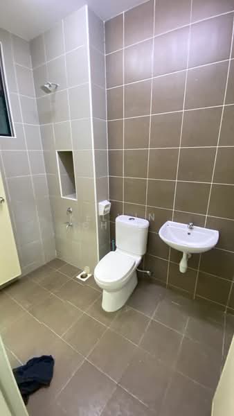 Rumah Teres 2 Tingkat untuk Dijual di Johor Bahru (Johor) - Kelvin Chop - Bathroom - PropertyGuru.com.my