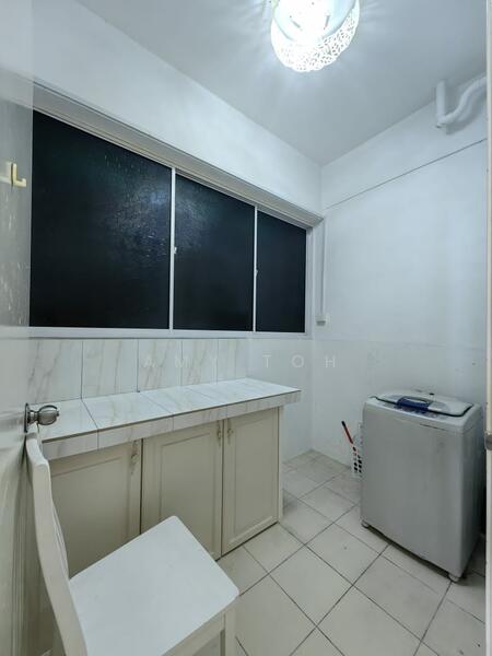 Untuk Disewa - The Oasis