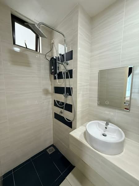 Servis Apartment untuk Dijual di D'Summit Residences - Tay Ai Ting - Bathroom - PropertyGuru.com.my