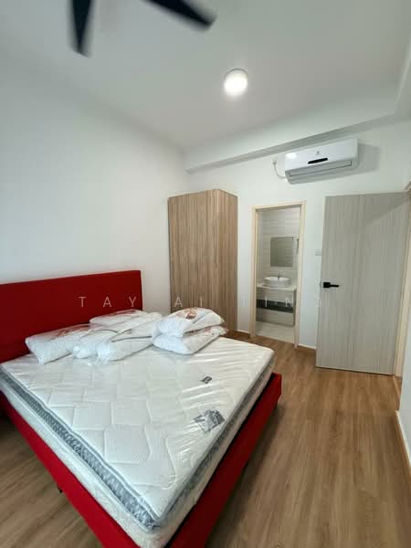 Servis Apartment untuk Dijual di D'Summit Residences - Tay Ai Ting - Bedroom - PropertyGuru.com.my