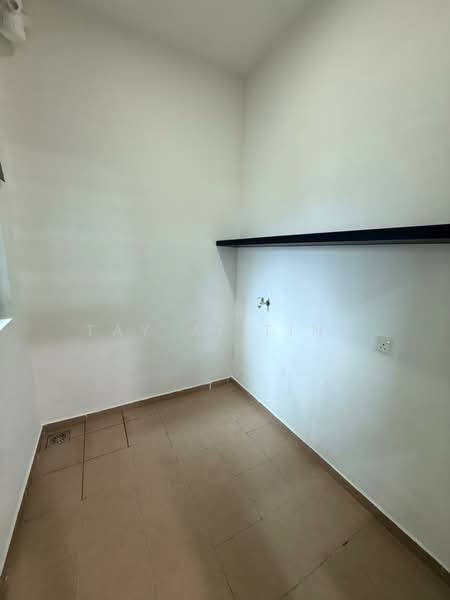 Servis Apartment untuk Dijual di D'Summit Residences - Tay Ai Ting - Interior - PropertyGuru.com.my