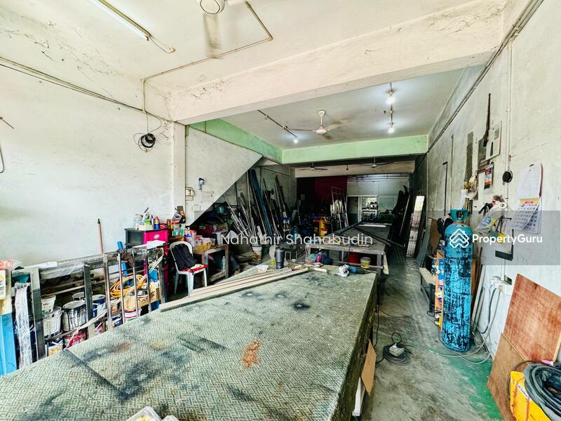 Shop / Office for Sale in Taman Padu Permai (Sungai Besar) - Nahathir Shahabudin - PropertyGuru.com.my