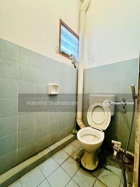 Shop / Office for Sale in Taman Padu Permai (Sungai Besar) - Nahathir Shahabudin - PropertyGuru.com.my