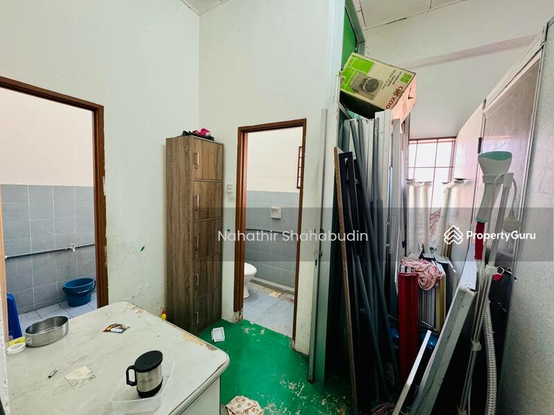 Shop / Office for Sale in Taman Padu Permai (Sungai Besar) - Nahathir Shahabudin - PropertyGuru.com.my