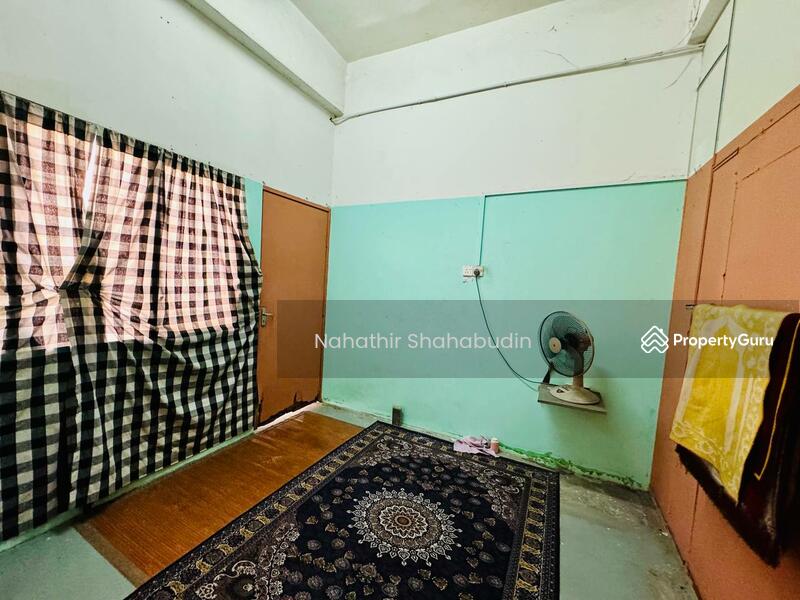 Shop / Office for Sale in Taman Padu Permai (Sungai Besar) - Nahathir Shahabudin - PropertyGuru.com.my