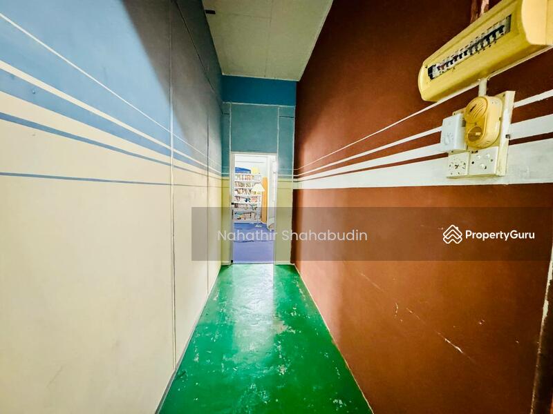 Shop / Office for Sale in Taman Padu Permai (Sungai Besar) - Nahathir Shahabudin - PropertyGuru.com.my