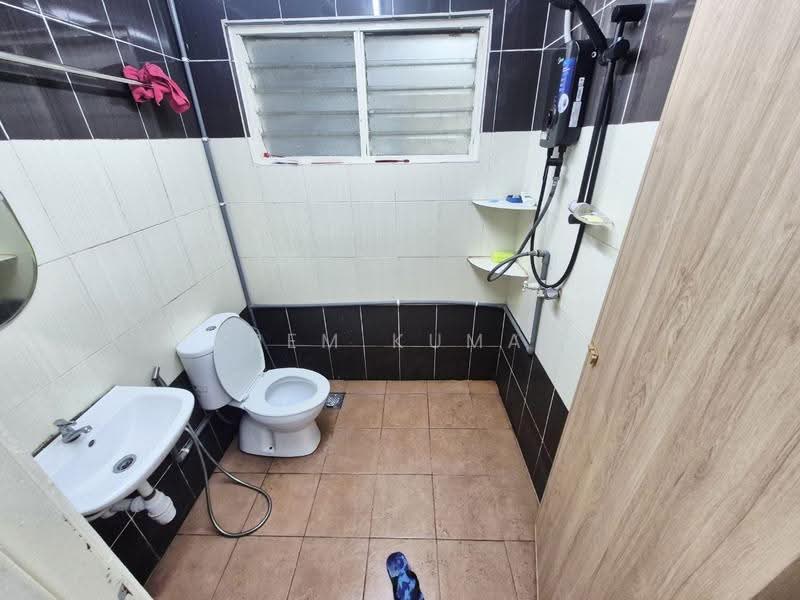 Condominium for Sale at Menara Puteri - Prem Kumar - Bathroom - PropertyGuru.com.my