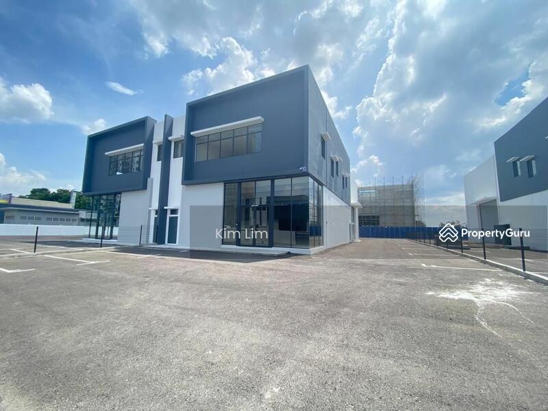 For Sale - BRAND NEW 3 STOREY CORNER FACTORY LAKE 6 MERANTI JAYA