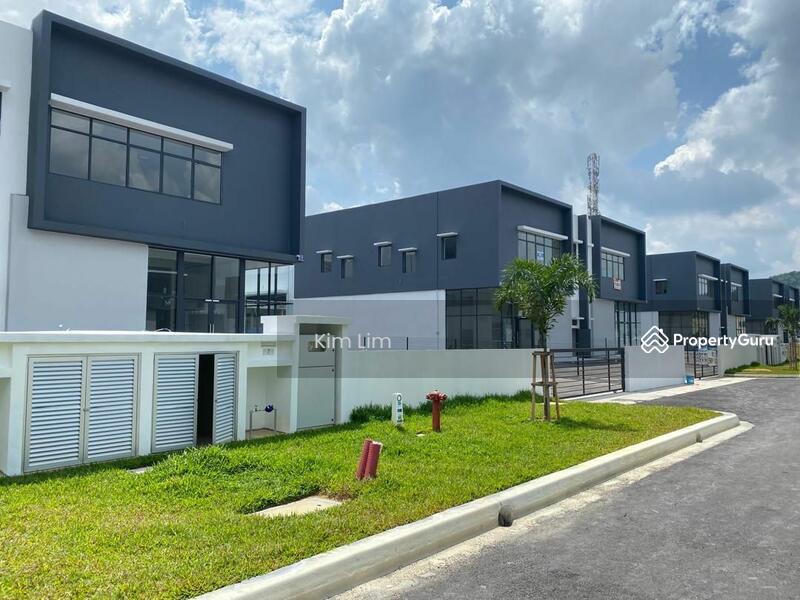 For Sale - BRAND NEW 3 STOREY CORNER FACTORY LAKE 6 MERANTI JAYA